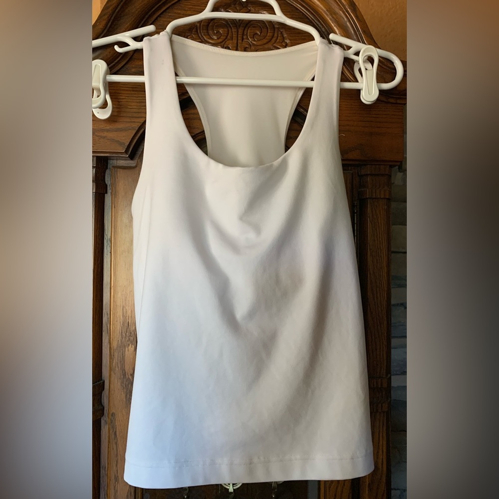 Athleta Racer Back Sport Top 34D